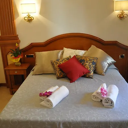 Ferienwohnung Rome Imperial Crown Zimmer foto